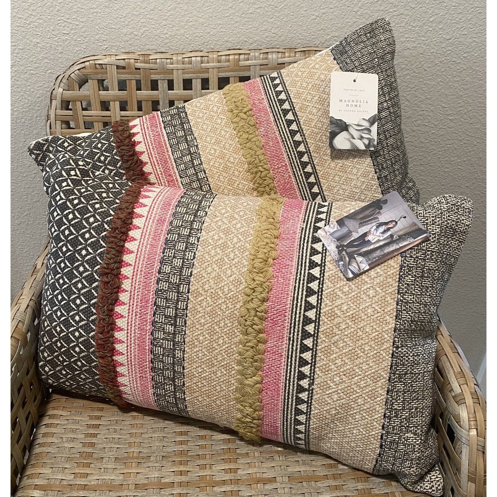 Magnolia Home Lumbar Boho Pillow Joanna Gaines Loloi 21 X 13 NEW READ